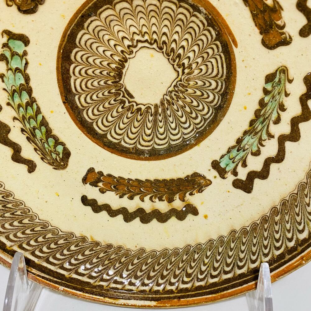 European Mochaware wall hanging bowl traditional Ceramica Horezu feather drip